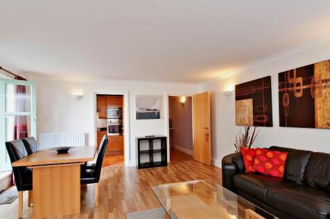 8192497-interior0...