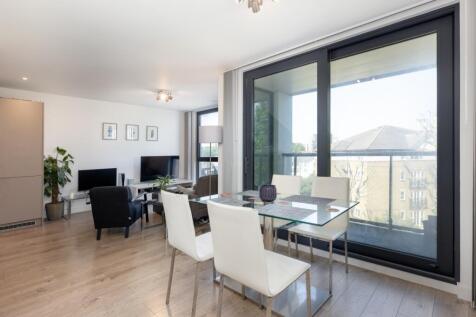 Hepburn House F2 ...
