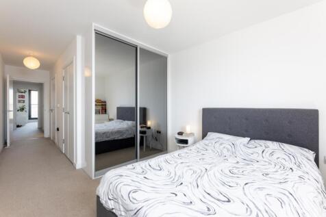 Hepburn House F2 ...