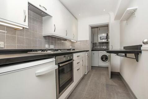 Kitchen shot (Main)