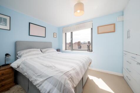Gedling Court 9 (...