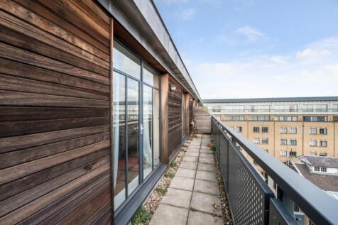 Balcony (4)