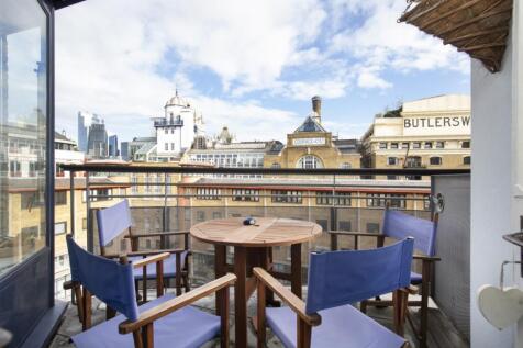 Admirals Court