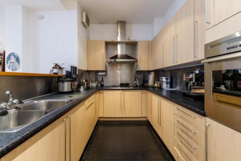 Boss House F25 (7...