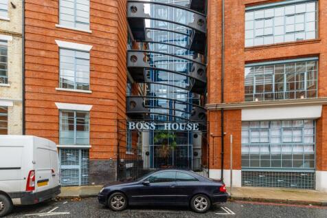 Boss House F25 (1...