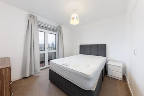 Stangate Flat 52 ...