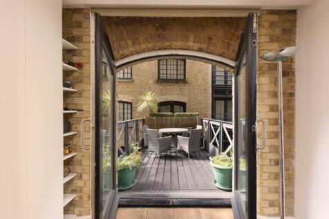 Butlers Wharf Bui...