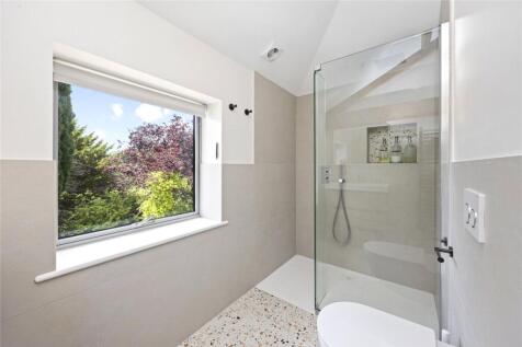 En Suite Shower