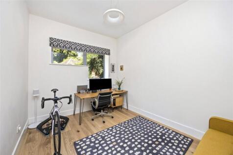 Bedroom 4/Study