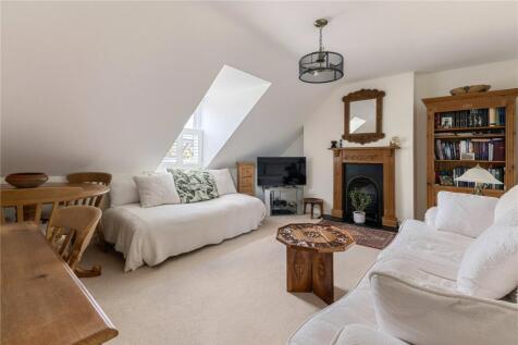Dining/Sitting Room