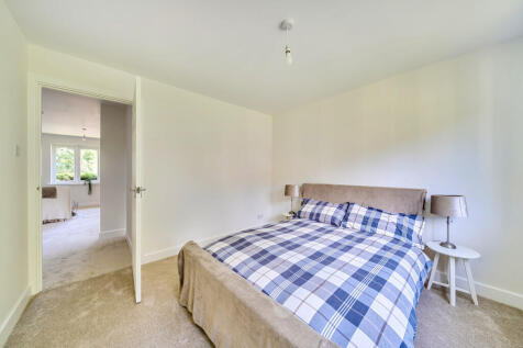 1360370-8-68d3fbb...