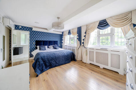 1296872-15-682dc5...