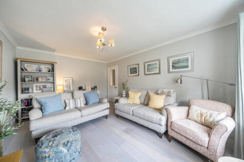 1376479-23-690b3c...