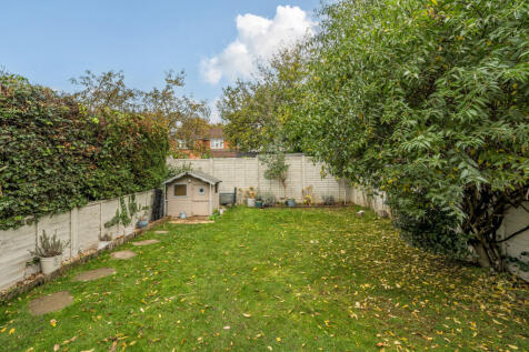 1376479-5-690b3b6...