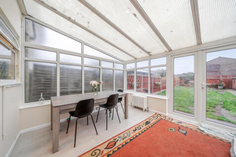 1383671-5-692871e...