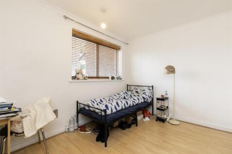 Flat 4 St.Mary Le Park Court -10.jpg