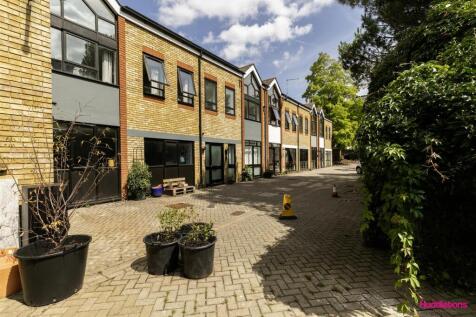 F1, 3 Torriano Mews -2.jpg
