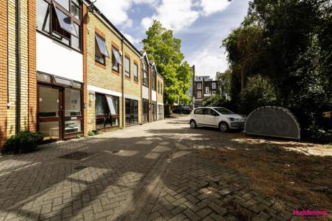 F1, 3 Torriano Mews -4.jpg
