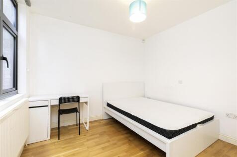 137 Camden High Street -7.jpg