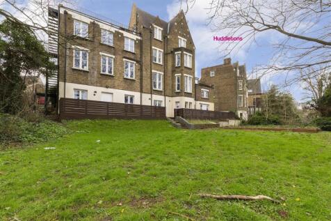 F2, 19 Crescent Road - 15.jpg