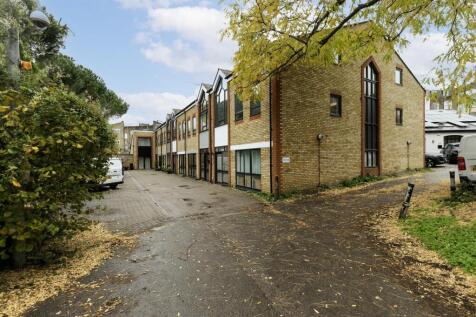 F1, 3 Torriano Mews-21.jpg