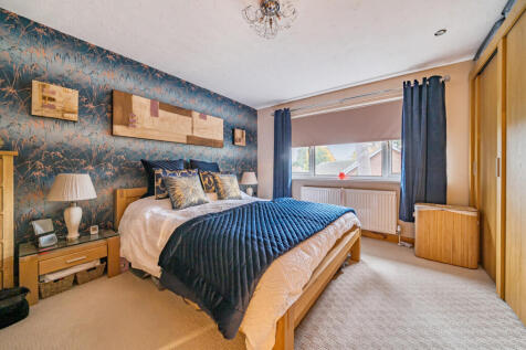 1375215-12-6908d7...