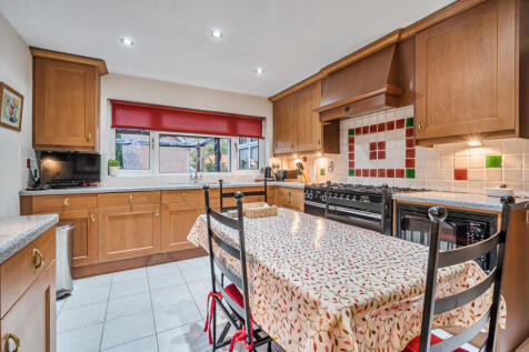 1375215-10-6908d7...