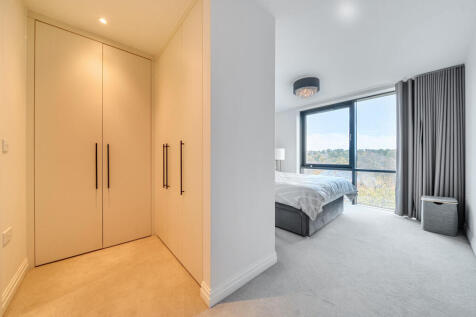 1375139-2-6908d56...