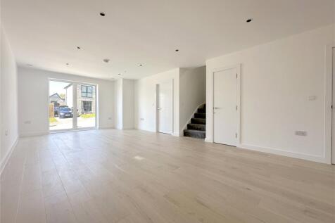 Living/Dining Area