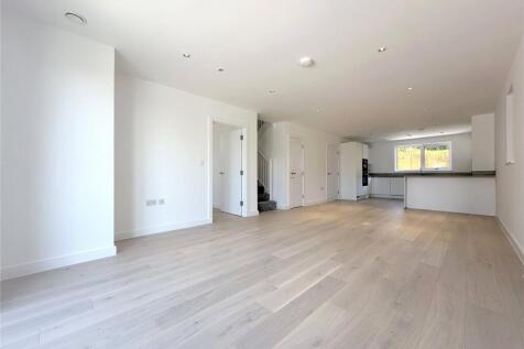 Living/Dining Area