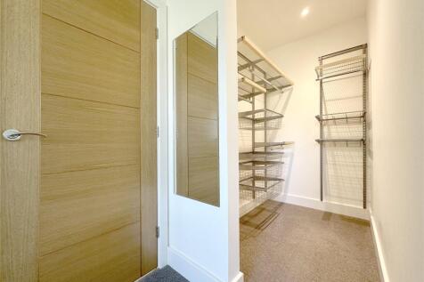 Walk In Wardrobe