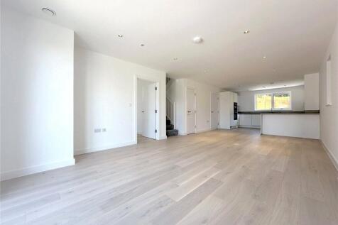 Living/Dining Area