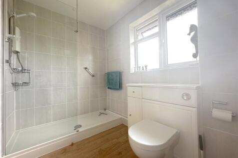 Family Shower Room