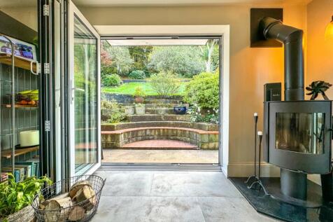 Bi-Folds