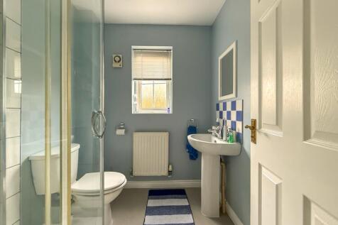 Ensuite To Bed Two