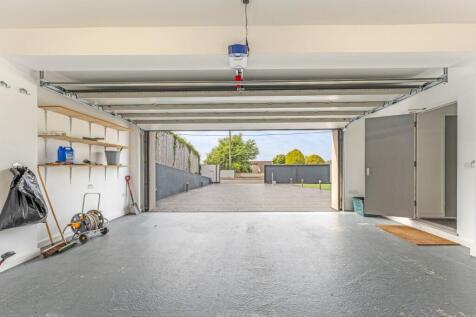 Double Garage