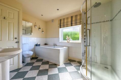Downstairs Bathroom