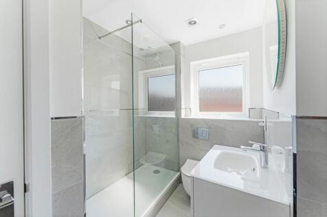 Family Shower Room