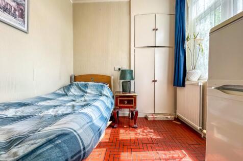 Downstairs Bedroom