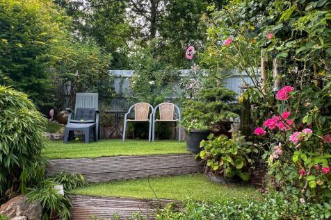 Top Area Of Garden
