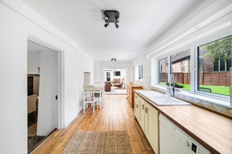 Kitchen/Breakfast