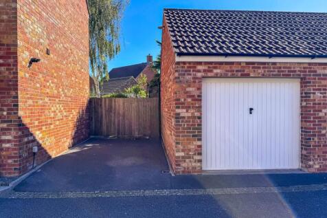 Garage &amp; Parking