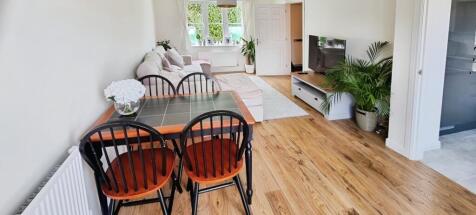 pbox-living_room-290576.jpg