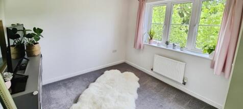 pbox-bedroom-290576.jpg