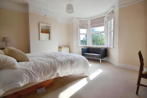 pbox-bedroom-297286.jpg
