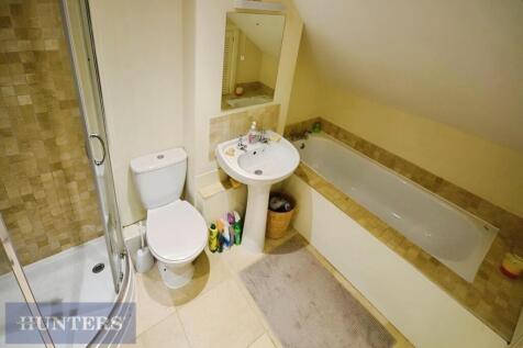 d54dd504-bathroom 202.jpg