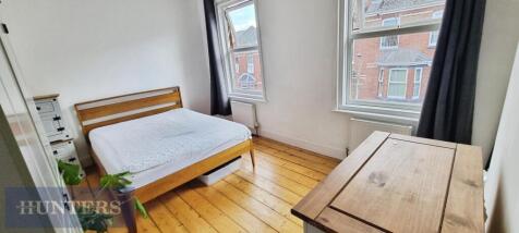 pbox-bedroom-328004.jpg