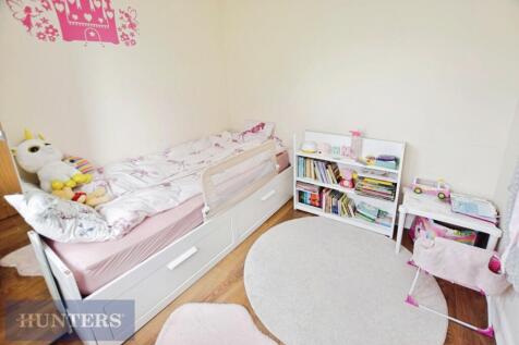 pbox-bedroom-333517.jpg