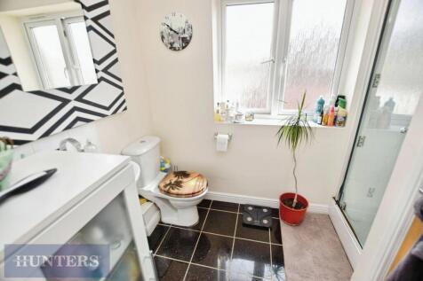 pbox-bathroom-333517.jpg
