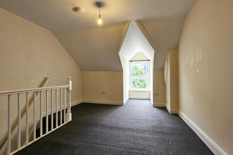 TOP BEDROOM